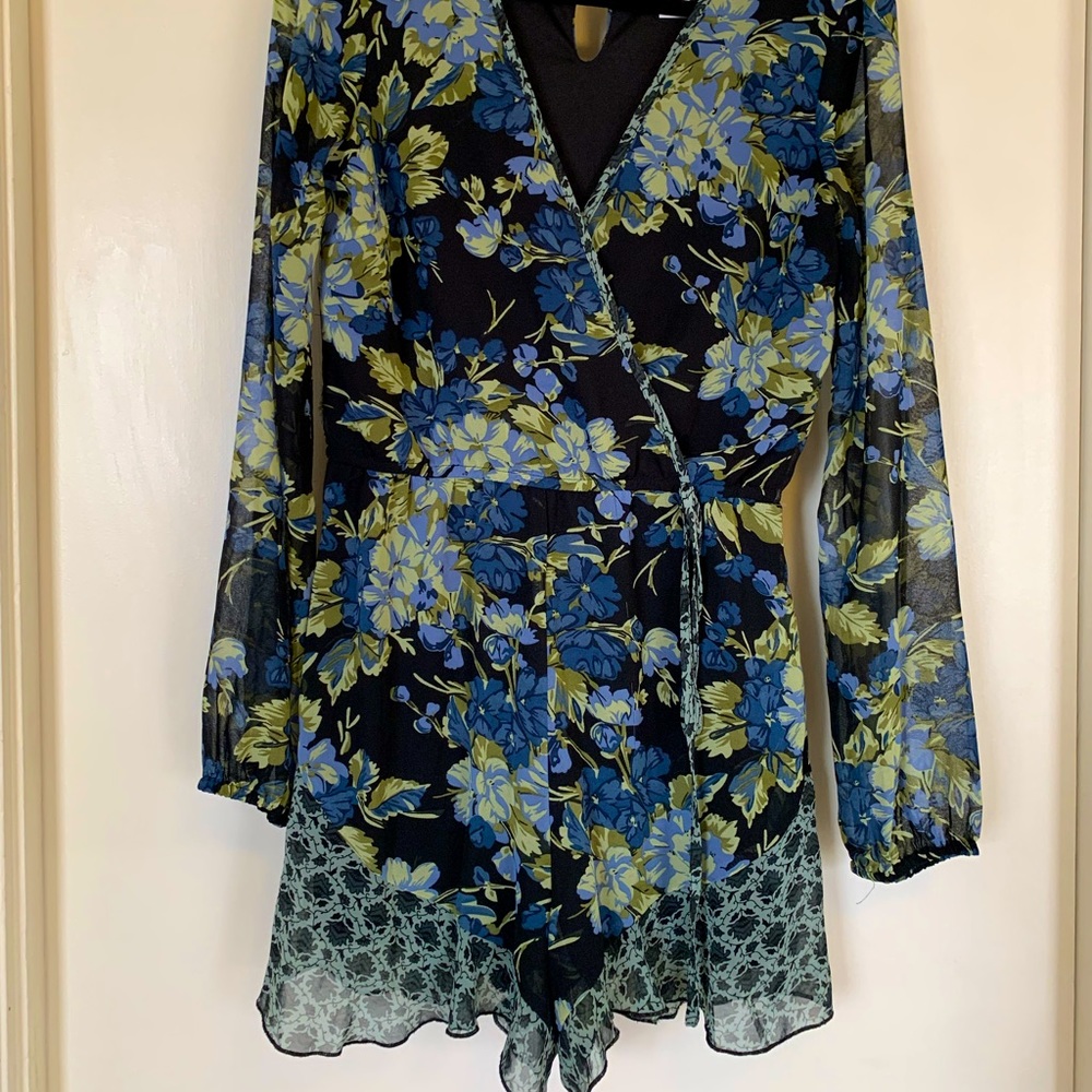 Band of Gypsies, sz S, floral Romper!